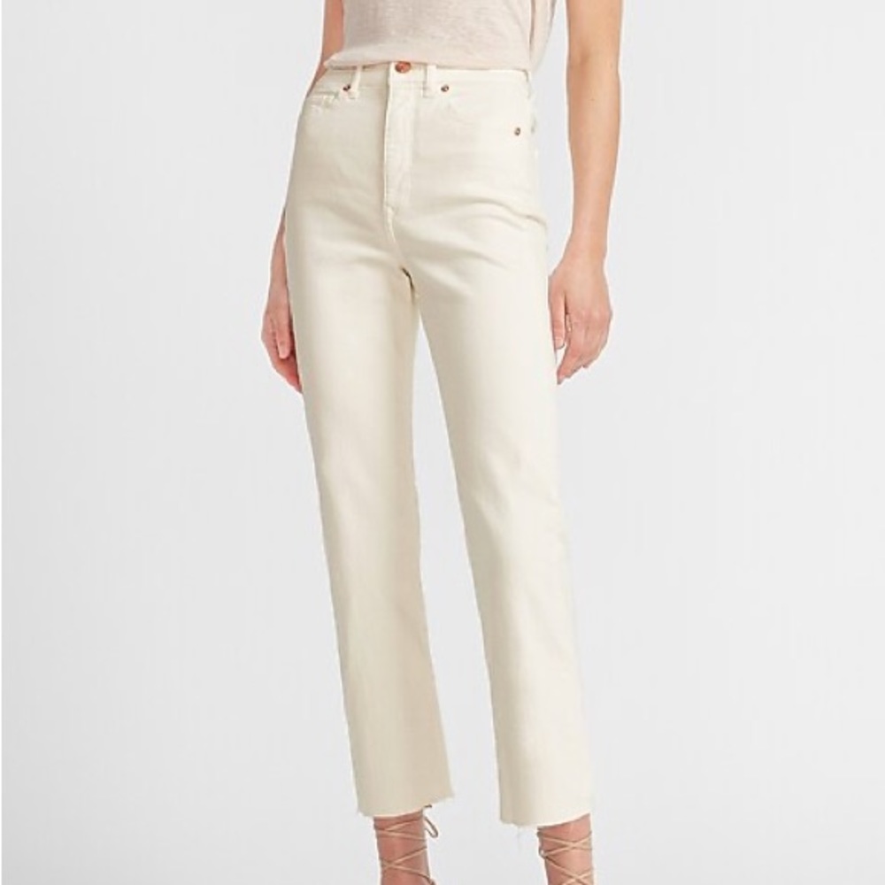 Super High Waisted Off-White Raw Hem Straight Jeans from EXPRESS!